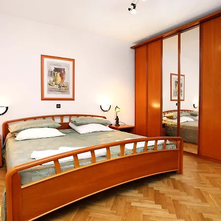 10303a * Duće