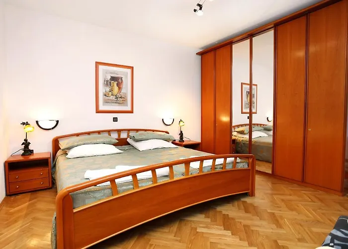10303a * Duće